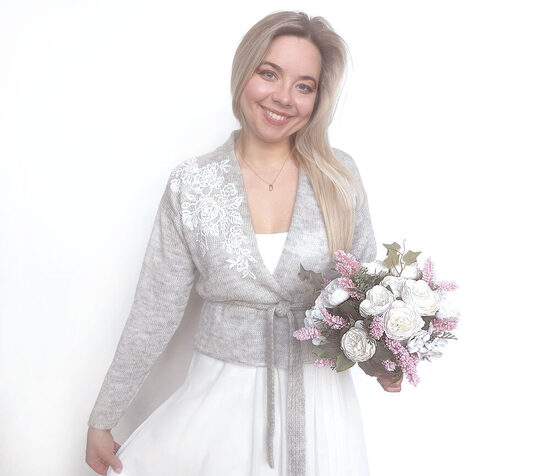 Light gray knitted bridal jaket with white lace applique, code WGY4
