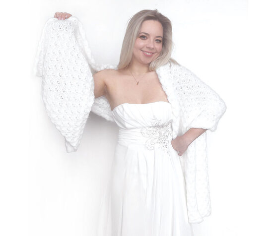 Weicher gestrickter Brautschal für die Hochzeit, Hochzeitsschal, eleganter gestrickter Schal, Code VW4