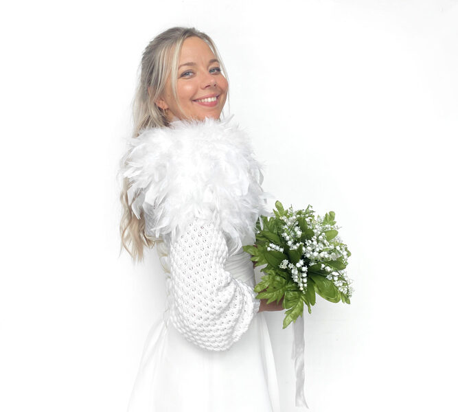 White bridal shrug with feather epaulettes, Merino bridal sweater, wedding jacket, Stole, Knitted shrug, MW2